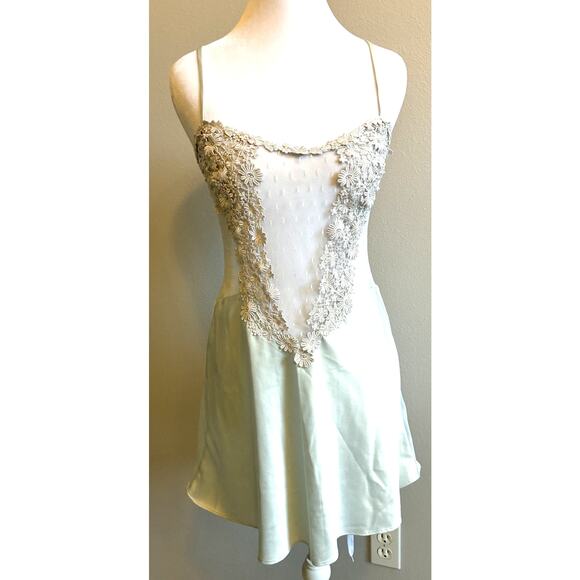 Flora Nikrooz Showstopper Chemise Ice Blue Ballerina Slip Nightie Floral Lace XS - Picture 4 of 16